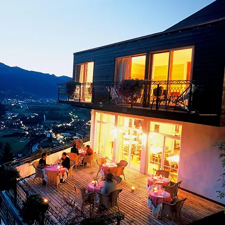 Alpine Haus Hirt מלון