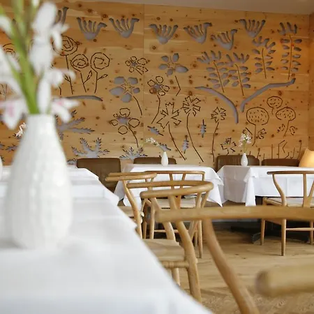 Alpine Haus Hirt